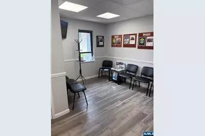 466 Old Hook Road 12 #12, Emerson, NJ 07630 - Photo 5