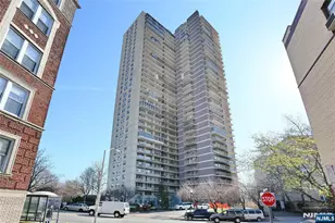 6040 Blvd East 29N, West New York, NJ 07093 - Photo 9