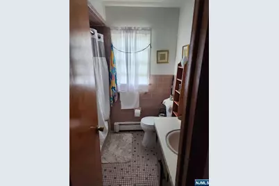 490 Westminster Place, Lodi, NJ 07644 - Photo 17