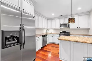 1118 Sage Ct, Mahwah, NJ 07430 - Photo 5