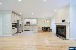 2 Candlewood Dr, Old Tappan, NJ 07675 - Photo 9