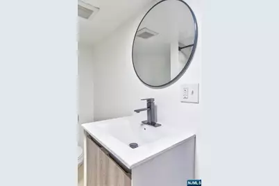 20 Edwin Place, Newark, NJ 07112 - Photo 29