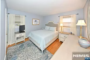 54 Walton Ave, Oakland, NJ 07436 - Photo 17