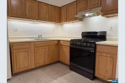 326 Hoover Avenue 80 #80, Bloomfield, NJ 07003 - Photo 5