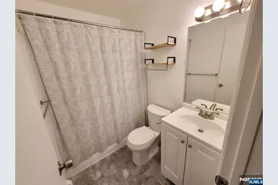 2004 Hawthorne Lane, Mahwah, NJ 07430 - Photo 5