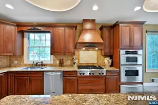 254 Wilson Ave, Paramus, NJ 07652 - Photo 11