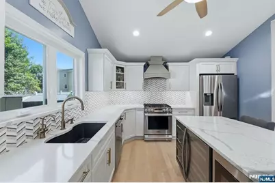 266 Wayne Avenue, River Edge, NJ 07661 - Photo 9