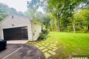 573 Kiowa Dr, Franklin Lakes, NJ 07417 - Photo 5