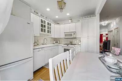 136 Cambridge Drive 1102 #1102, Nutley, NJ 07110 - Photo 9