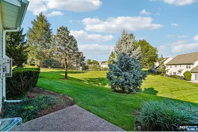 136 Cambridge Drive 1102 #1102, Nutley, NJ 07110 - Photo 27