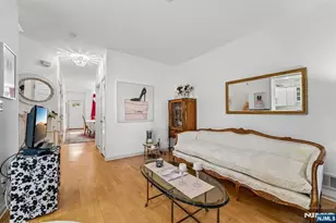 136 Cambridge Dr 1102, Nutley, NJ 07110 - Photo 5