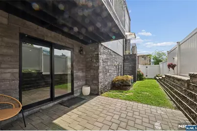 23 Lasher Lane, Edgewater, NJ 07020 - Photo 31