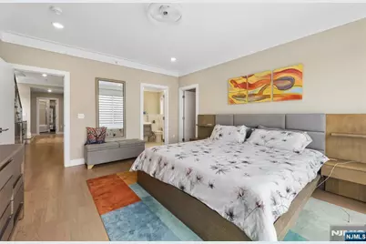 23 Lasher Lane, Edgewater, NJ 07020 - Photo 13
