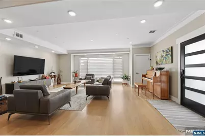 23 Lasher Lane, Edgewater, NJ 07020 - Photo 3