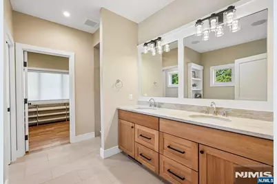 44 Peterson, Mahwah, NJ 07430 - Photo 15