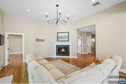 44 Peterson, Mahwah, NJ 07430 - Photo 11