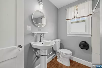 8-02 Henderson Boulevard, Fair Lawn, NJ 07410 - Photo 25