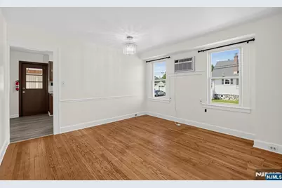 8-02 Henderson Boulevard, Fair Lawn, NJ 07410 - Photo 9