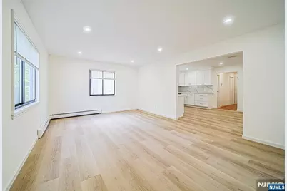 301 Grant Avenue 301 #301, Cliffside Park, NJ 07010 - Photo 13