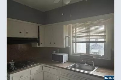73 Lawton, Cliffside Park, NJ 07010 - Photo 3