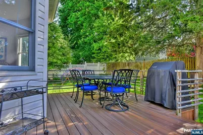 540 Burlington Street, Paramus, NJ 07652 - Photo 29