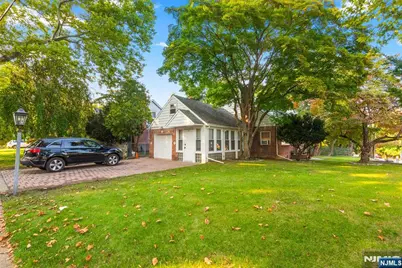 558 Broad Avenue, Leonia, NJ 07605 - Photo 23