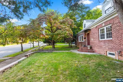 558 Broad Avenue, Leonia, NJ 07605 - Photo 25
