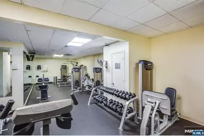6040 Boulevard East 30B #30B, West New York, NJ 07093 - Photo 17