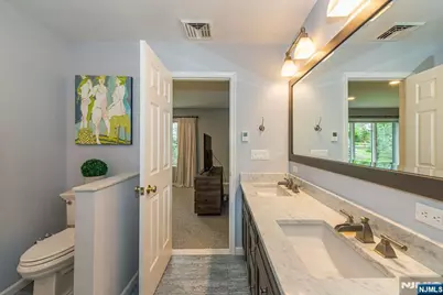 25 Braeburn Drive, Washington Township, NJ 07676 - Photo 23