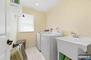 51 Princeton Terrace, Oakland, NJ 07436 - Photo 25