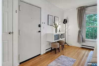 301 Claremont Avenue C0003 #C0003, Montclair, NJ 07042 - Photo 3