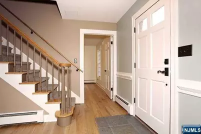 44 W Hill Road, Woodcliff Lake, NJ 07677 - Photo 5