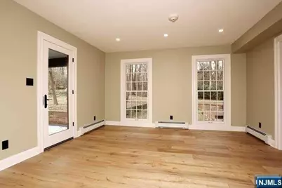 44 W Hill Road, Woodcliff Lake, NJ 07677 - Photo 11