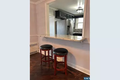 85 Manchester Place 2 #2, Newark, NJ 07104 - Photo 3