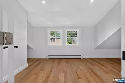 15 Morrissee Avenue, Wallington, NJ 07057 - Photo 27
