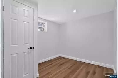 15 Morrissee Avenue, Wallington, NJ 07057 - Photo 31