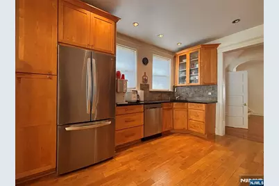 325 Sylvan Avenue, Leonia, NJ 07605 - Photo 19