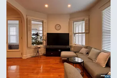 325 Sylvan Avenue, Leonia, NJ 07605 - Photo 9