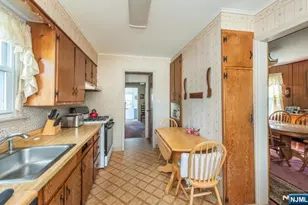 19 Whittlesey Ave, West Orange Township, NJ 07052 - Photo 9