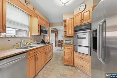 11-04 Harrison Drive, Fair Lawn, NJ 07410 - Photo 25
