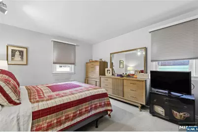11-04 Harrison Drive, Fair Lawn, NJ 07410 - Photo 15