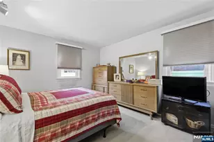 11-04 Harrison Dr, Fair Lawn, NJ 07410 - Photo 15
