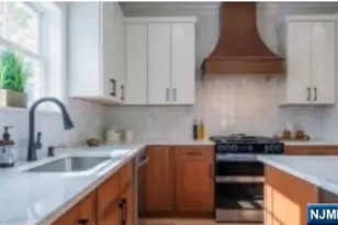 18 Lindsley Ave, Maplewood, NJ 07040 - Photo 9