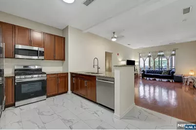 1109 Riverview Avenue 109 #109, Englewood, NJ 07631 - Photo 3