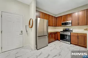 1109 Riverview Ave 109, Englewood, NJ 07631 - Photo 3