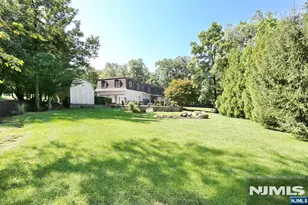 838 Iron Latch Rd, Franklin Lakes, NJ 07417 - Photo 35