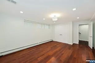 39 Hickory St, Englewood Cliffs, NJ 07632 - Photo 21