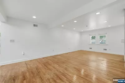 280 Birchwood Road, New Milford, NJ 07646 - Photo 9