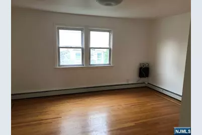 25 Glen Street 2 #2, Cliffside Park, NJ 07010 - Photo 7