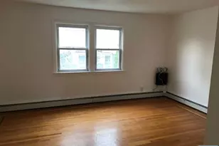 25 Glen Street 2, Cliffside Park, NJ 07010 - Photo 7
